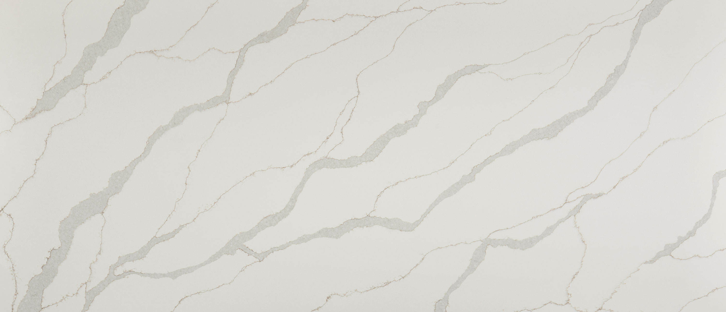 Calacatta Idillio quartz full slab